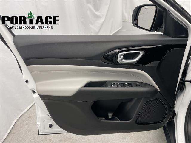 new 2025 Jeep Compass car, priced at $29,898