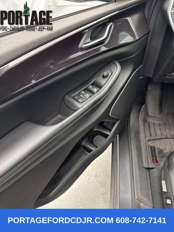 used 2022 Jeep Grand Cherokee L car, priced at $28,998