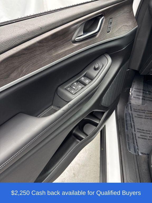 new 2025 Jeep Grand Cherokee car, priced at $44,033