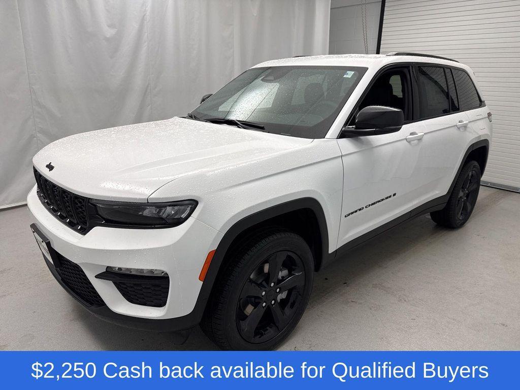 new 2025 Jeep Grand Cherokee car, priced at $44,033