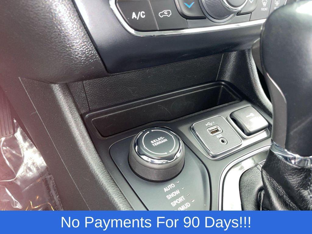 used 2023 Jeep Cherokee car, priced at $21,498