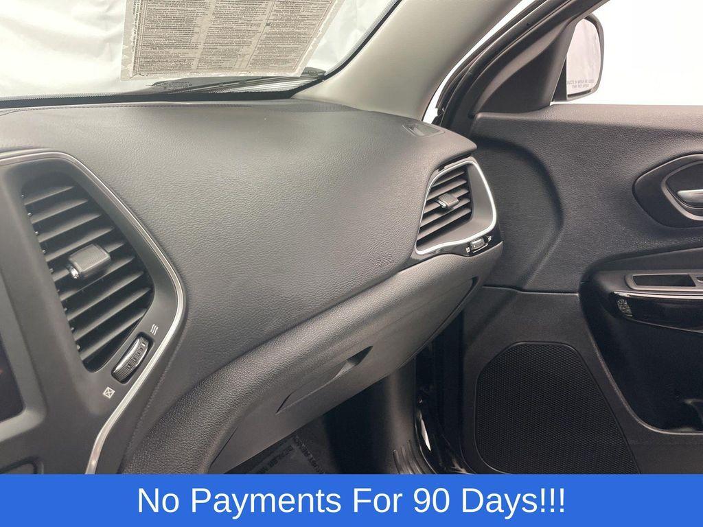 used 2023 Jeep Cherokee car, priced at $21,498