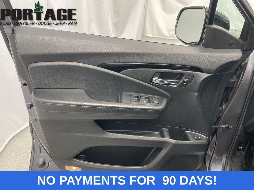 used 2020 Honda Pilot car, priced at $24,498