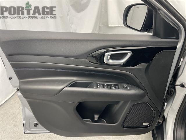 new 2025 Jeep Compass car, priced at $37,013