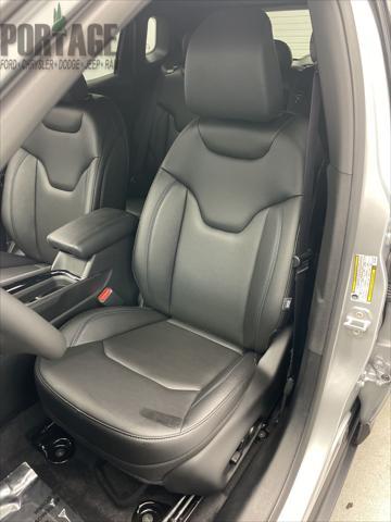 new 2025 Jeep Compass car, priced at $37,013