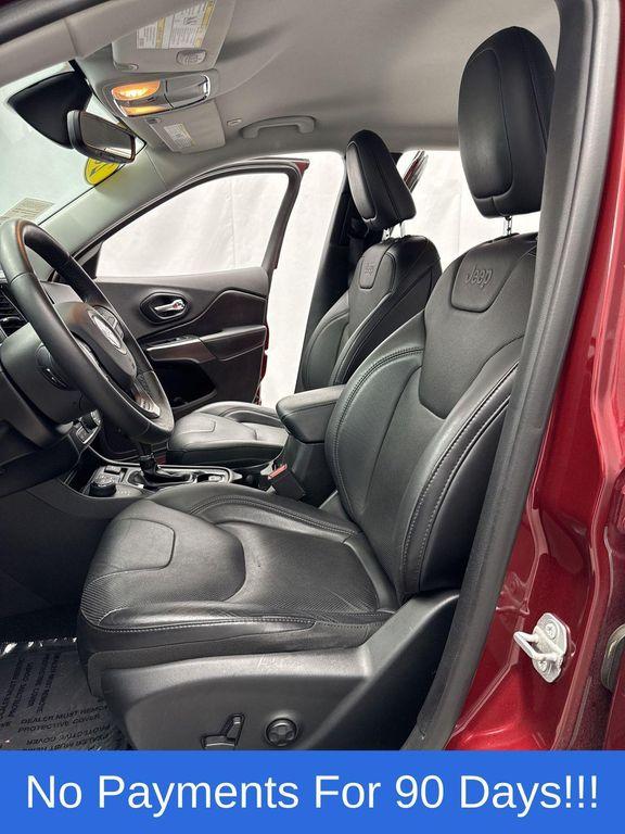 used 2019 Jeep Cherokee car, priced at $19,498