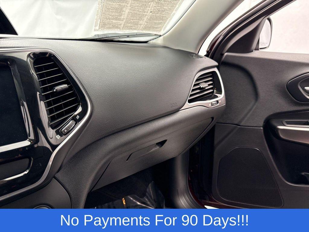 used 2019 Jeep Cherokee car, priced at $19,498