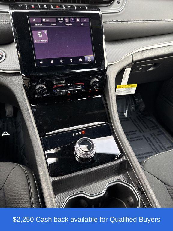 new 2025 Jeep Grand Cherokee car, priced at $38,625