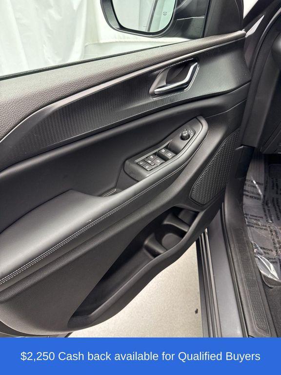 new 2025 Jeep Grand Cherokee car, priced at $38,625