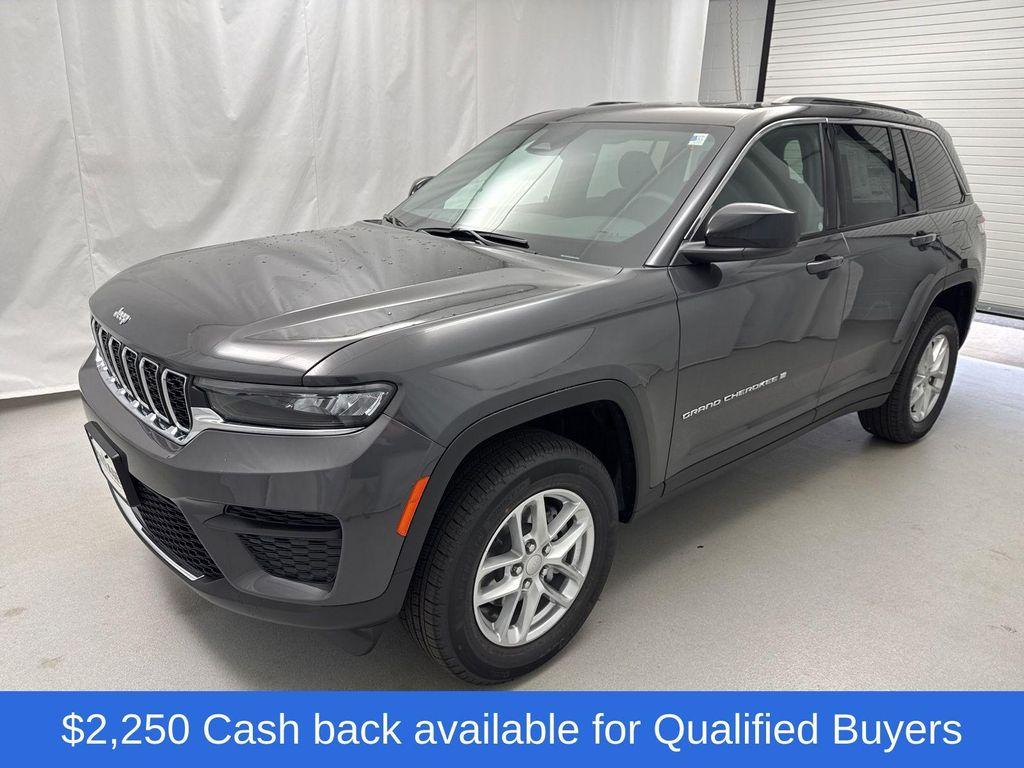 new 2025 Jeep Grand Cherokee car, priced at $38,625