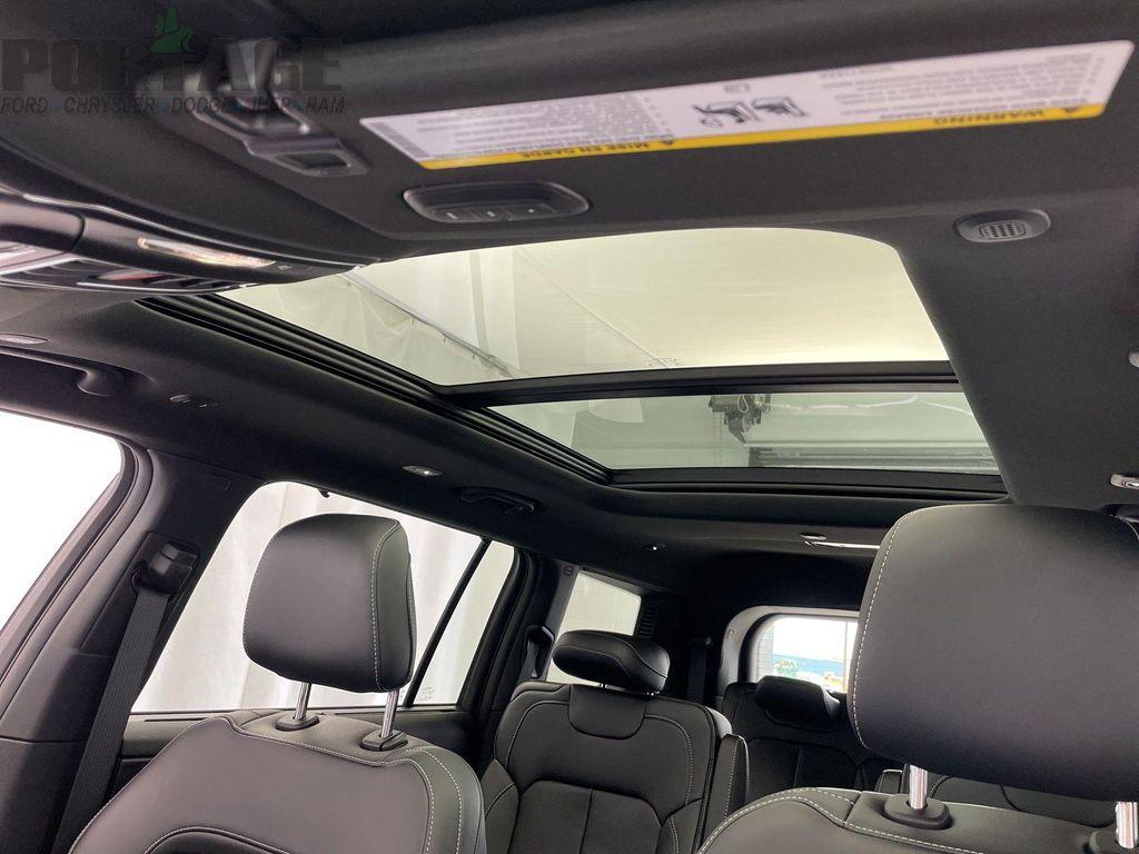 new 2025 Jeep Grand Cherokee L car, priced at $49,008