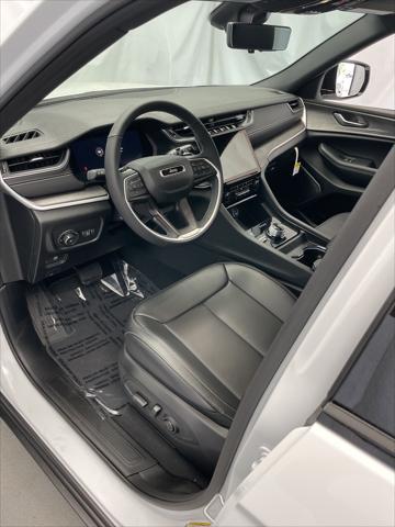 new 2025 Jeep Grand Cherokee L car, priced at $52,056