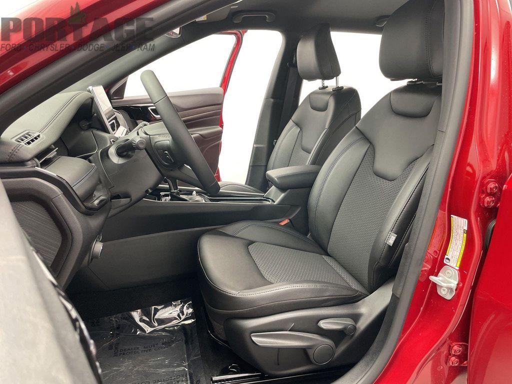 new 2025 Jeep Compass car, priced at $27,385