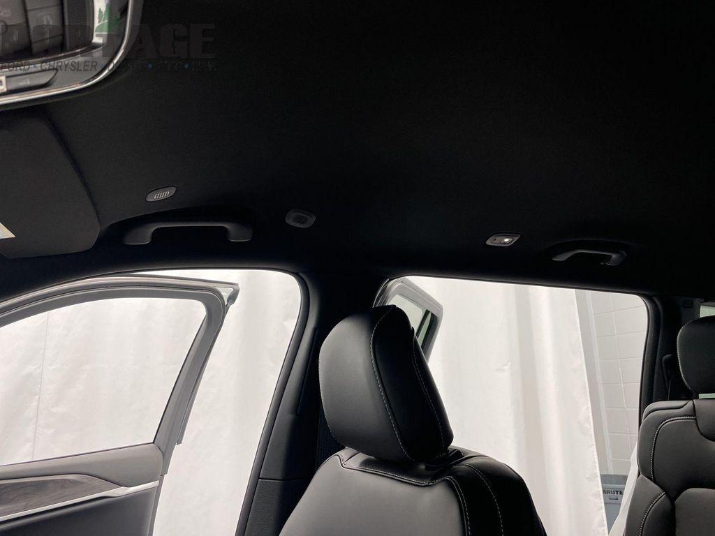new 2025 Jeep Grand Cherokee L car, priced at $39,065
