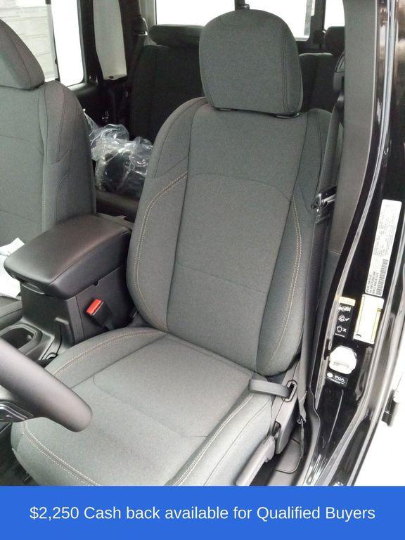 new 2025 Jeep Gladiator car, priced at $49,225