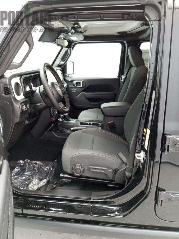 new 2025 Jeep Gladiator car, priced at $50,725