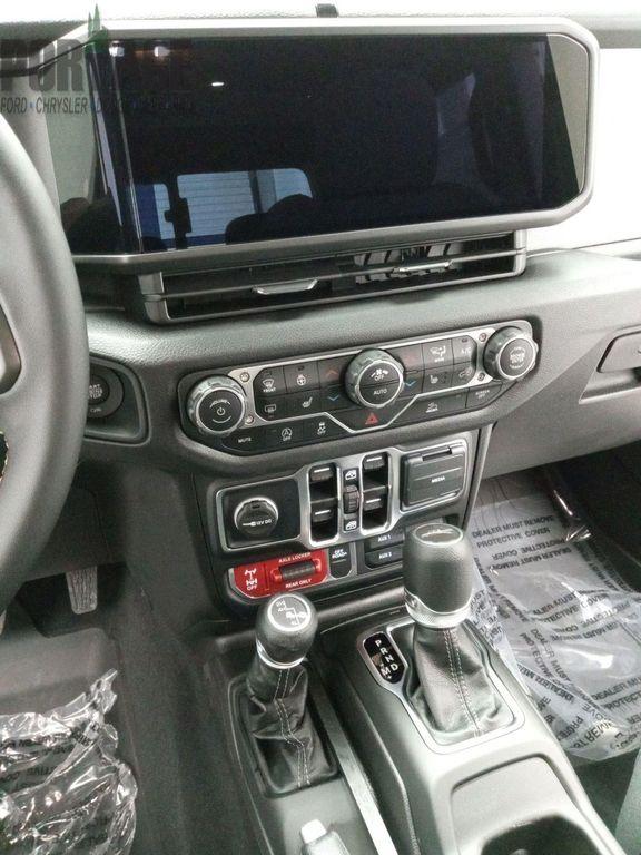 new 2025 Jeep Gladiator car, priced at $50,725