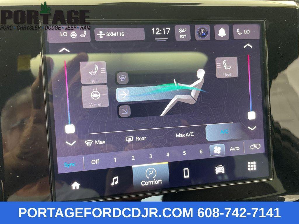 used 2022 Jeep Grand Cherokee car, priced at $30,998