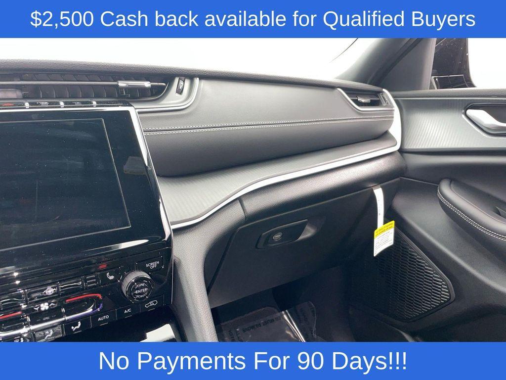 new 2025 Jeep Grand Cherokee L car, priced at $47,170