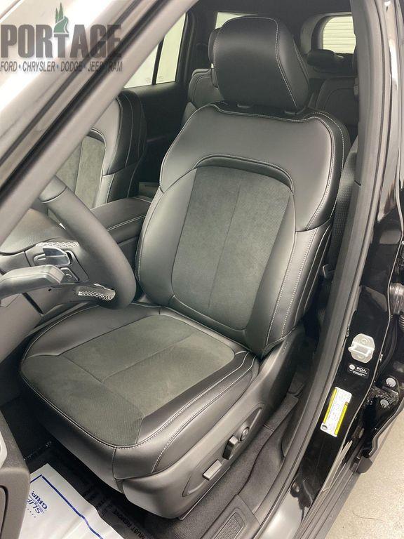new 2025 Jeep Grand Cherokee L car, priced at $47,170