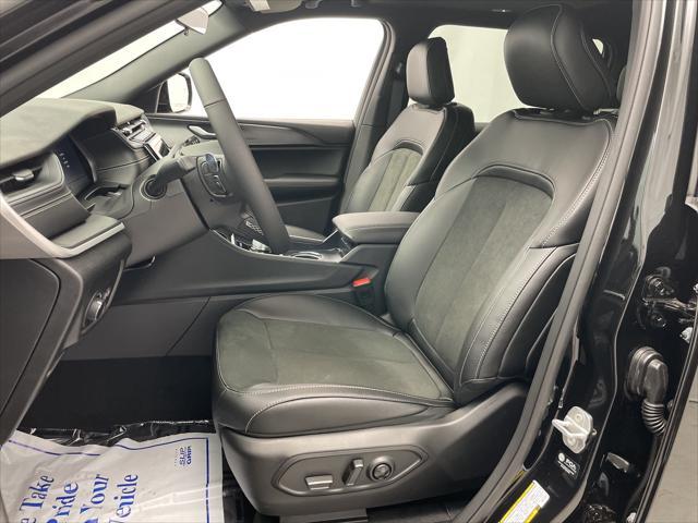 new 2025 Jeep Grand Cherokee L car, priced at $42,459