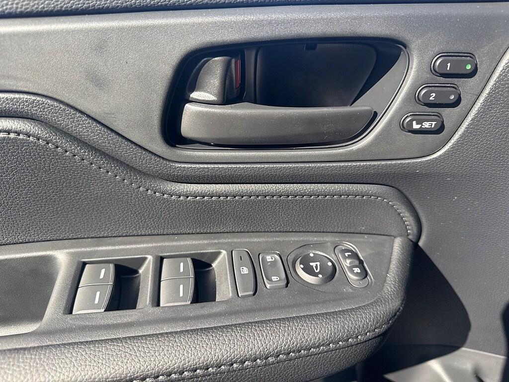 new 2026 Honda Odyssey car, priced at $48,785