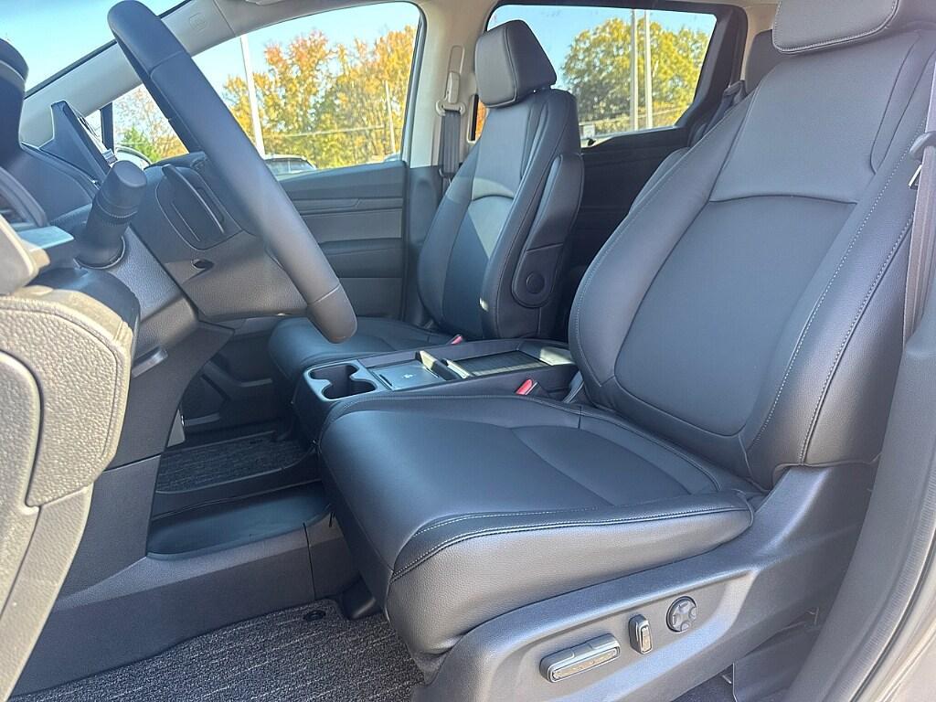 new 2026 Honda Odyssey car, priced at $48,785