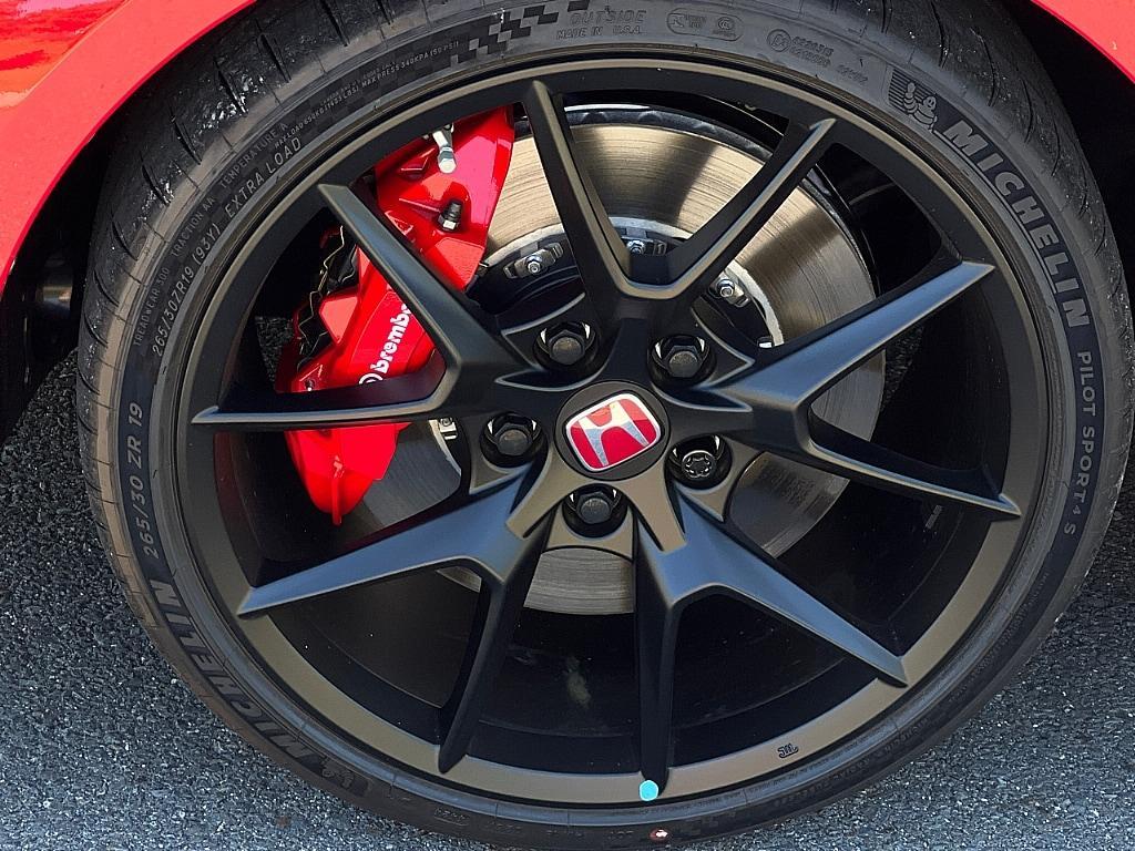 new 2025 Honda Civic Type R car, priced at $51,540