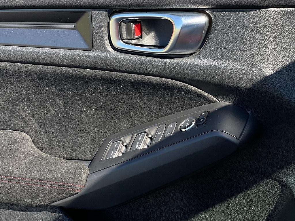 new 2025 Honda Civic Type R car, priced at $51,540