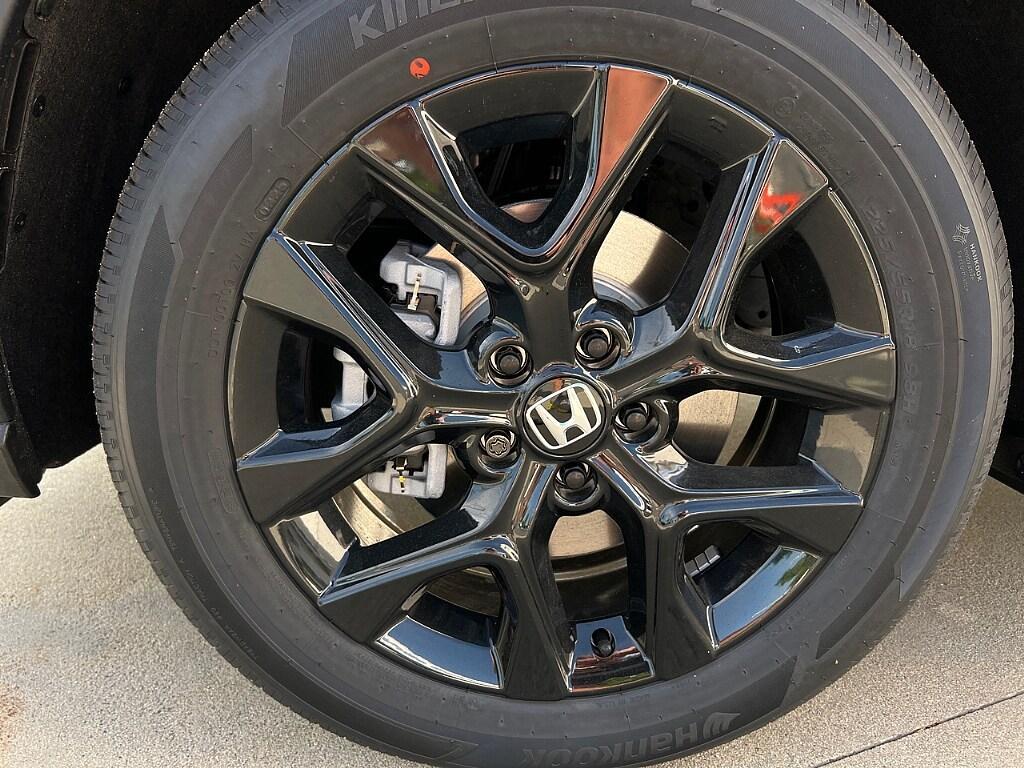 new 2025 Honda HR-V car, priced at $35,345