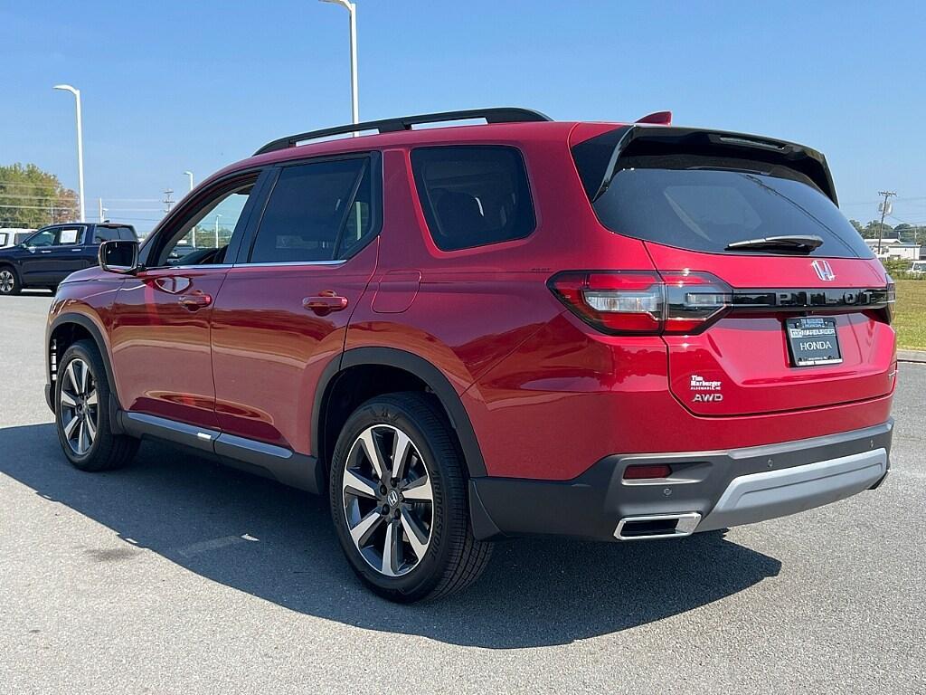 new 2025 Honda Pilot car, priced at $56,045
