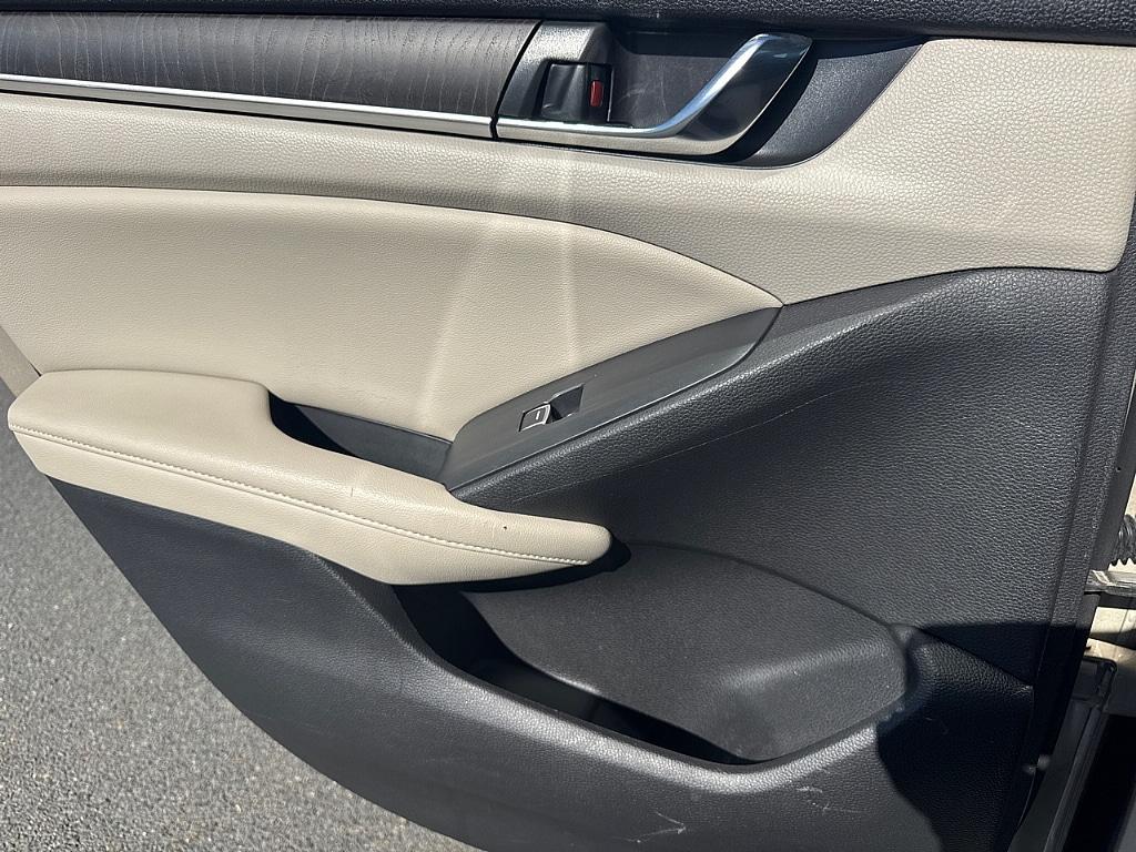 used 2019 Honda Accord Hybrid car, priced at $23,987