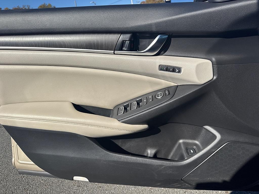 used 2019 Honda Accord Hybrid car, priced at $23,987