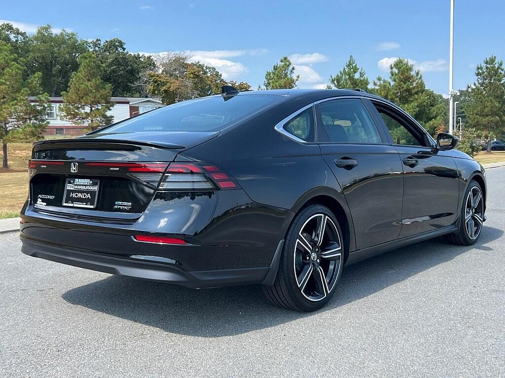 new 2025 Honda Accord Hybrid car