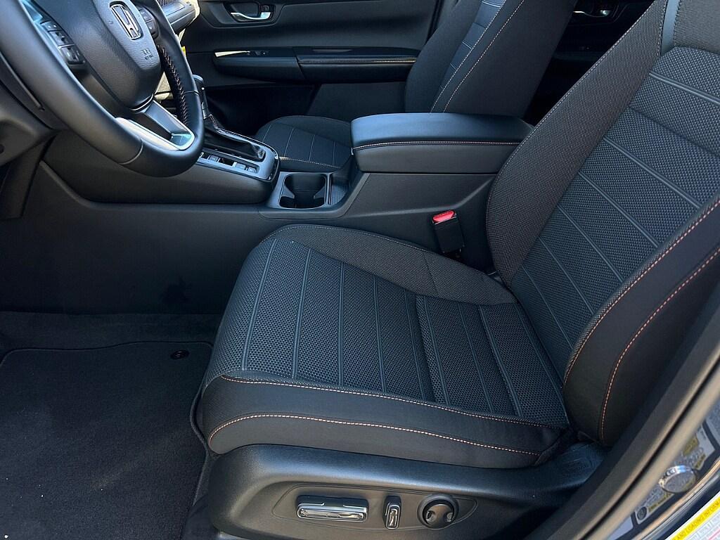 new 2026 Honda CR-V Hybrid car