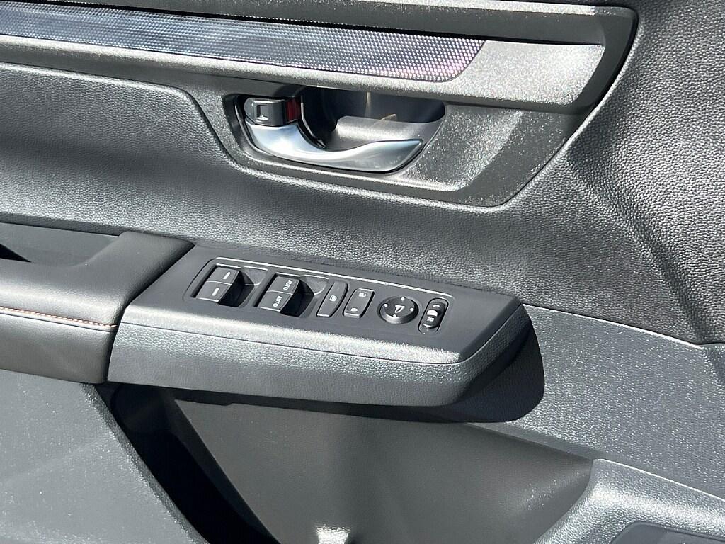 new 2026 Honda CR-V Hybrid car