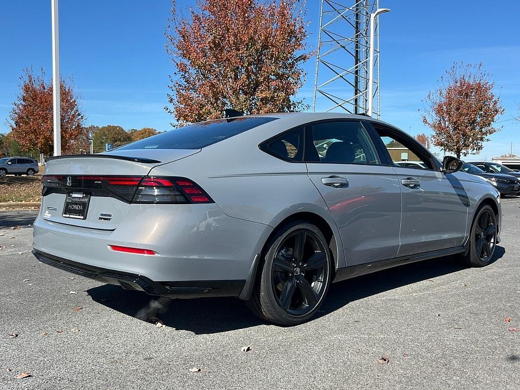 new 2025 Honda Accord Hybrid car, priced at $41,520
