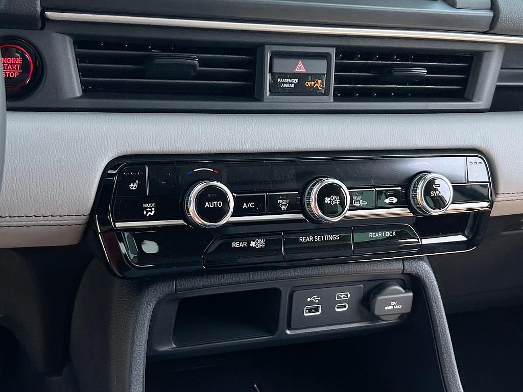new 2025 Honda Pilot car, priced at $49,900