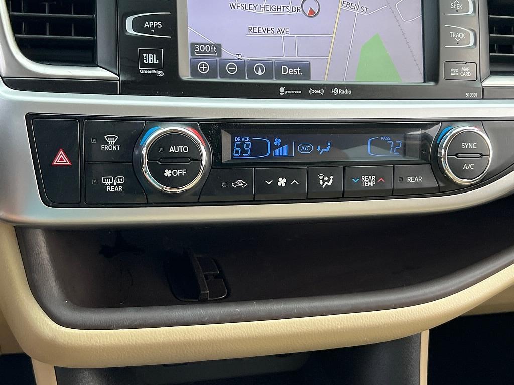 used 2019 Toyota Highlander car, priced at $30,517