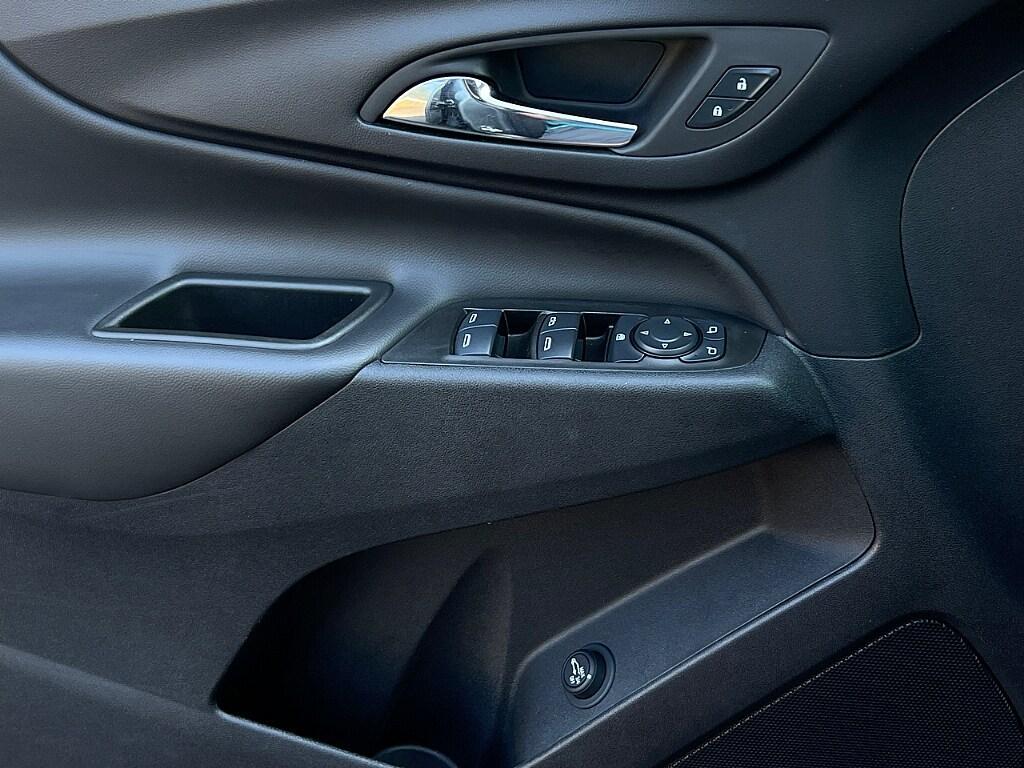 used 2024 Chevrolet Equinox car, priced at $23,287