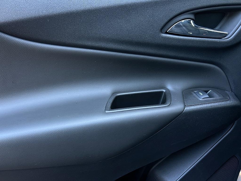 used 2024 Chevrolet Equinox car, priced at $24,987