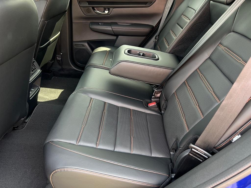 new 2025 Honda CR-V Hybrid car