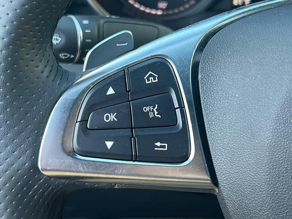 used 2019 Mercedes-Benz GLC 300 car, priced at $27,987