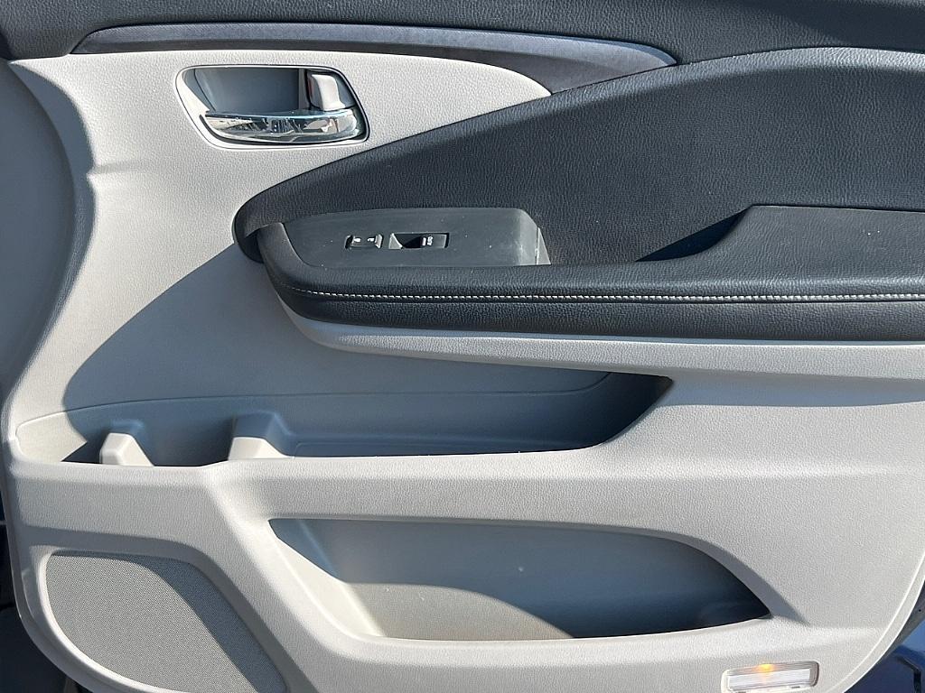 used 2023 Honda Ridgeline car, priced at $32,631