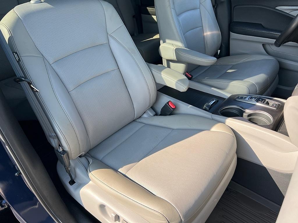 used 2023 Honda Ridgeline car, priced at $32,631