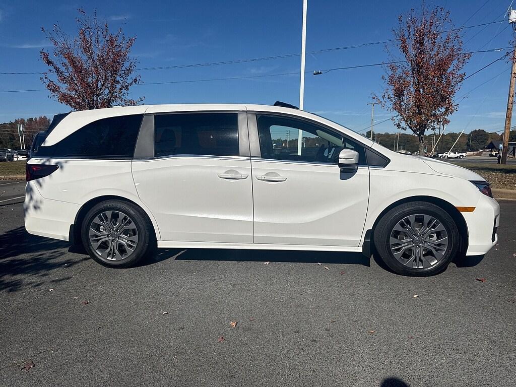 new 2026 Honda Odyssey car, priced at $53,940