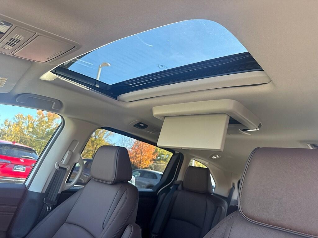new 2026 Honda Odyssey car, priced at $53,940