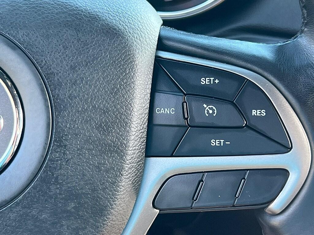 used 2022 Jeep Grand Cherokee WK car, priced at $27,681