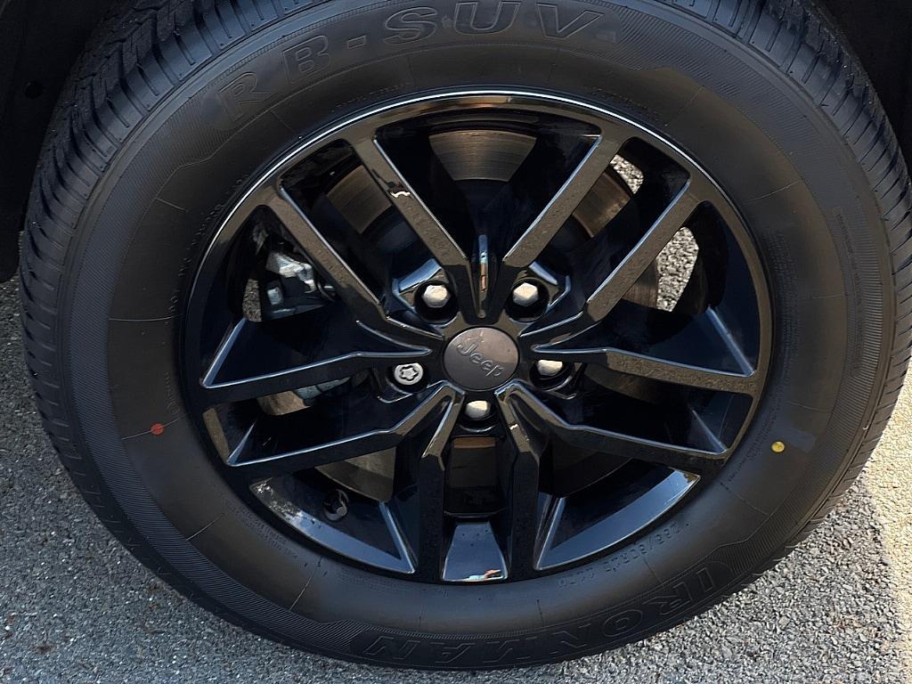 used 2022 Jeep Grand Cherokee WK car, priced at $27,681