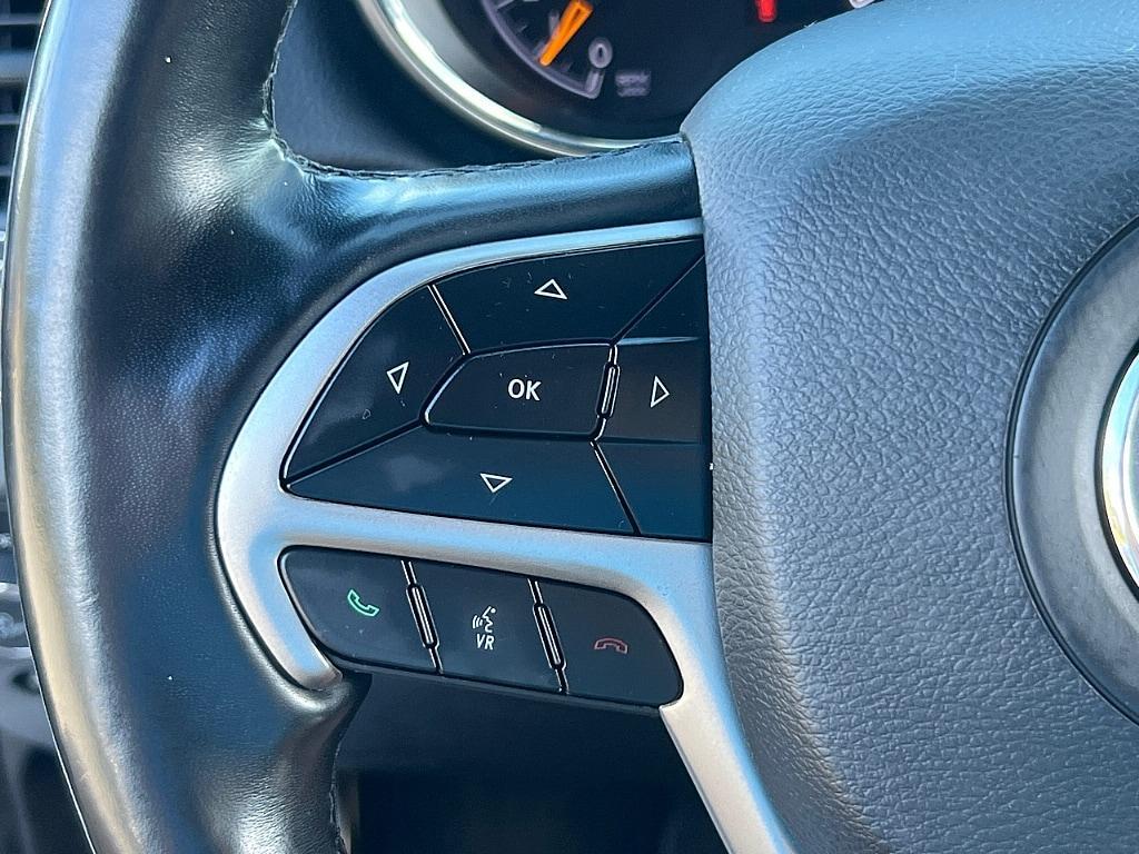 used 2022 Jeep Grand Cherokee WK car, priced at $27,681